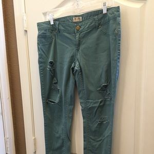 FINAL MARKDOWN Mudd distressed jeans 15